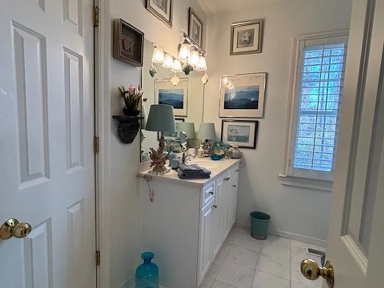 1005 Draketail Ln — Photo 8