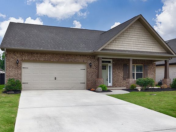 2nd image of 171 Kingswood Dr