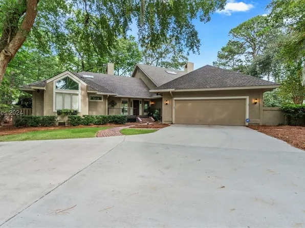 9 Castle Hall Ln, Hilton Head Island, SC 29928