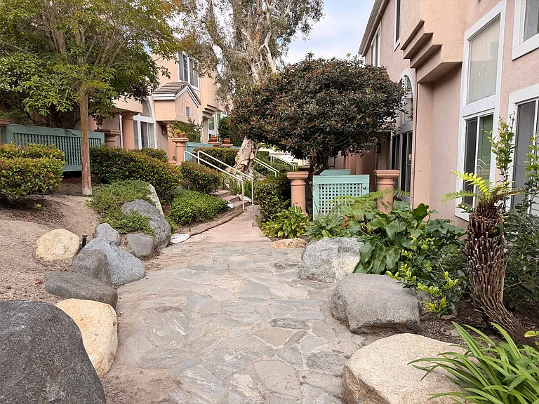 12956 Carmel Creek Rd — Photo 10