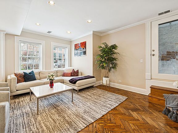 2nd image of 2734 N Mildred Ave #G