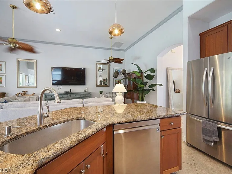 10514 Bella Vista Dr — Photo 10