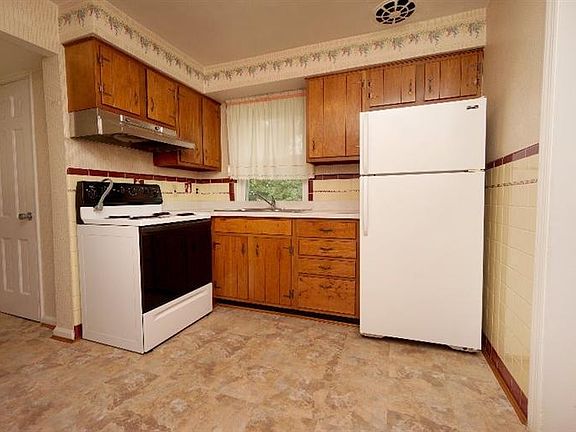 5th image of 4179 Paxton Woods Dr