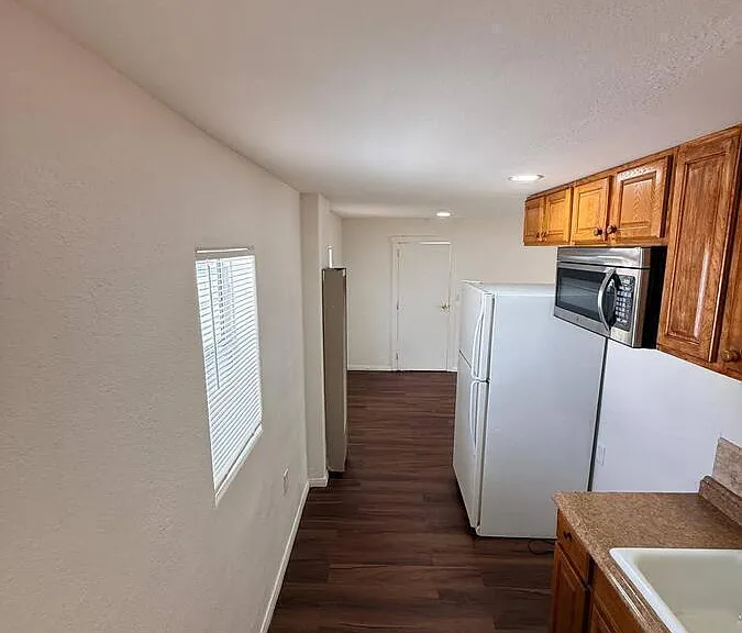 503 E Park St — Photo 7