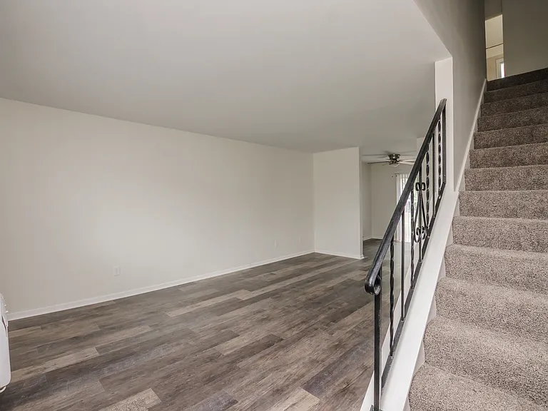 Lockport South Apartments — Photo 44
