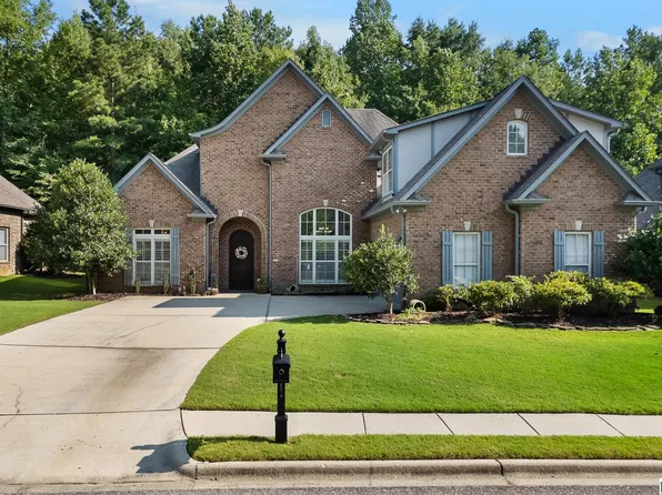 249 Macallan Dr, Pelham, AL 35124