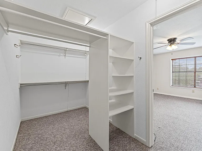 25 Regency Ln — Photo 13