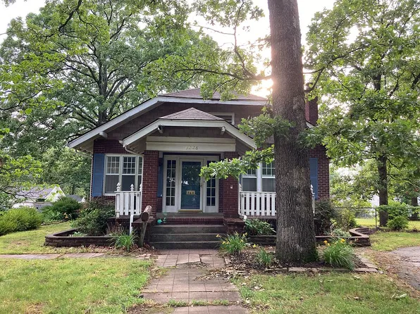 3228 Oak Ridge Dr, Joplin, MO 64804