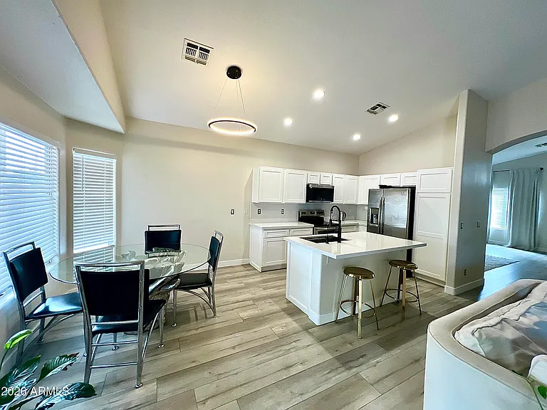 7709 W Wood Ln — Photo 10