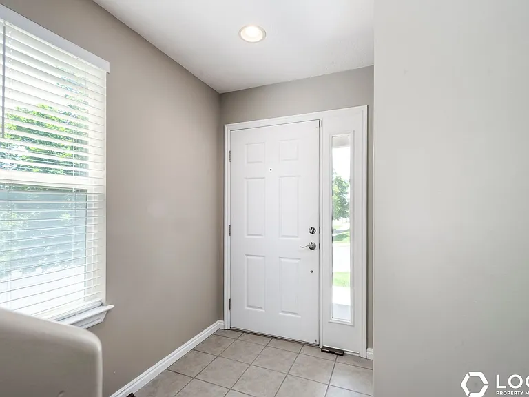 1315 S 1410 E — Photo 2