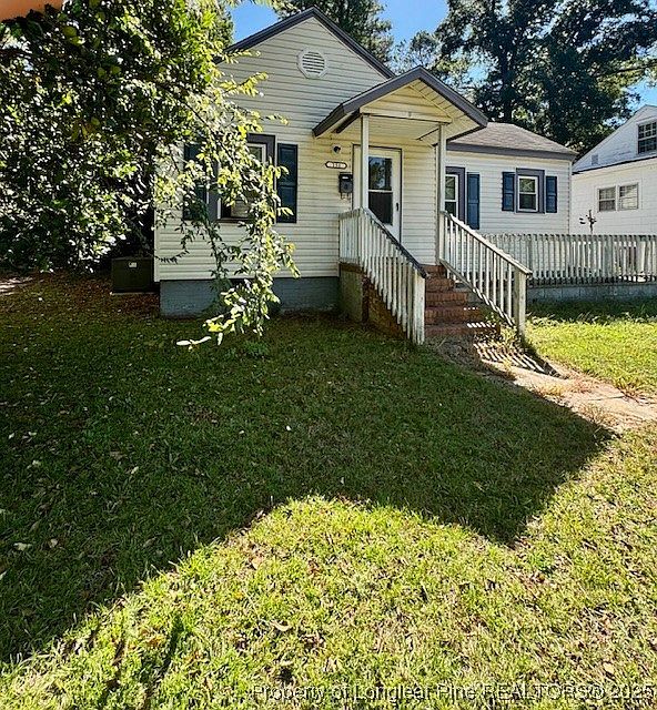 1st image of 151 Kensington Cir