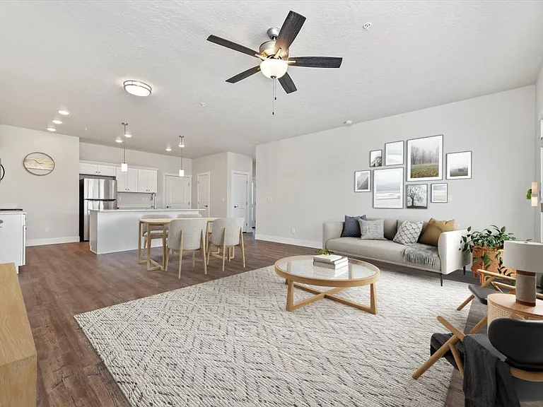 Ascent Townhomes — Photo 2