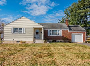 27 S Pembroke St, Wethersfield, CT 06109