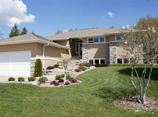 4007 Windmill Ln, Janesville, WI 53546