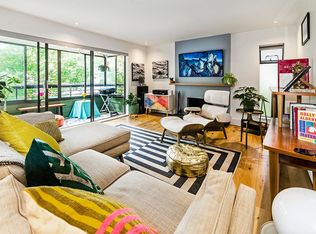 1355 Harwood St #205, Vancouver, BC V6E 3W3