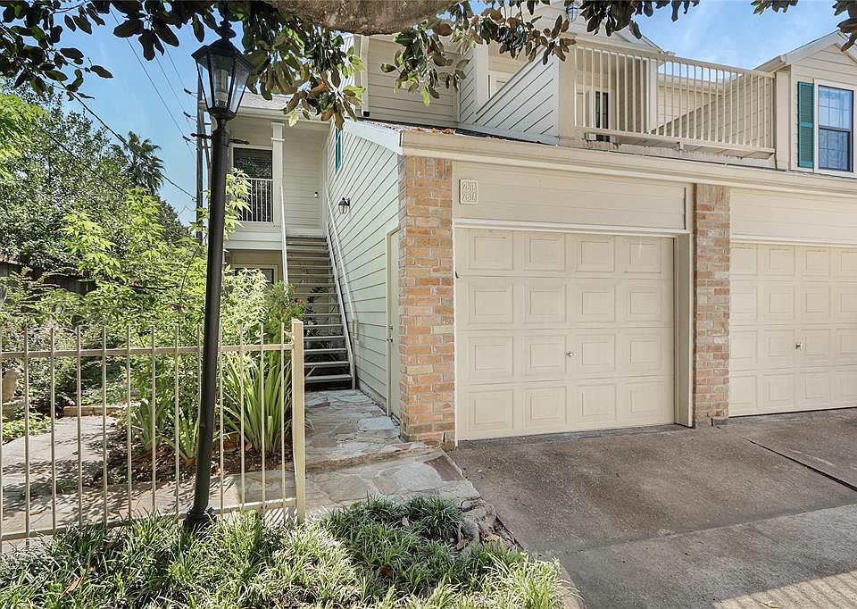 1st image of 777 Bering Dr APT 761B