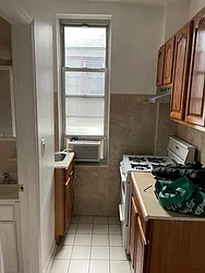 Rented by K & O Realty Associates Inc.