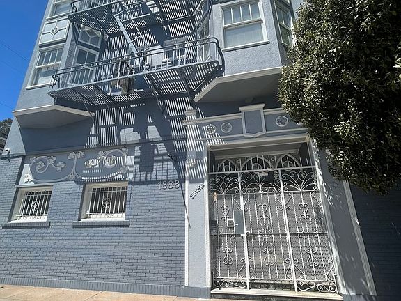 2nd image of 1888 Golden Gate Ave APT 16