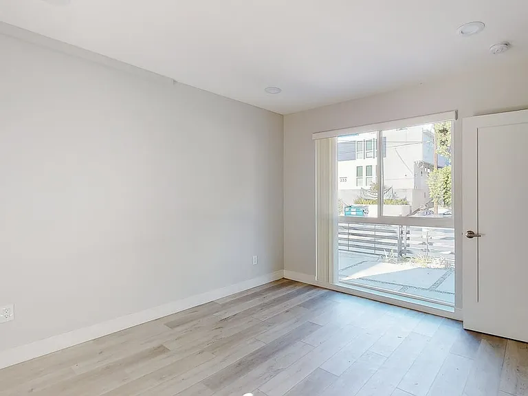237 Rosemont Ave — Photo 8
