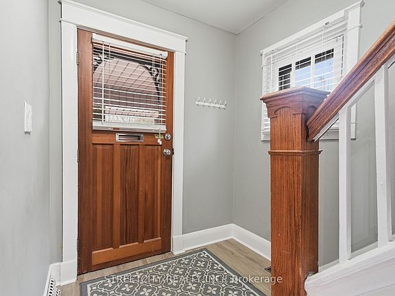 5th image of 85 Springbank Dr