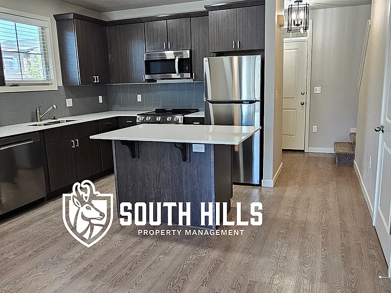 Summit Springs Townhomes — Photo 73