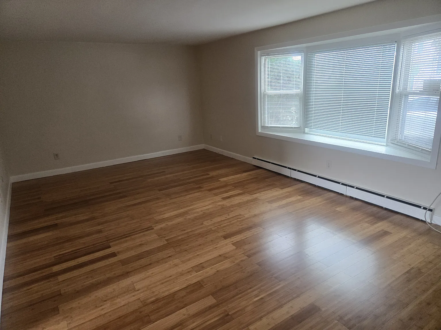2 bed, $1,950 — Photo 4