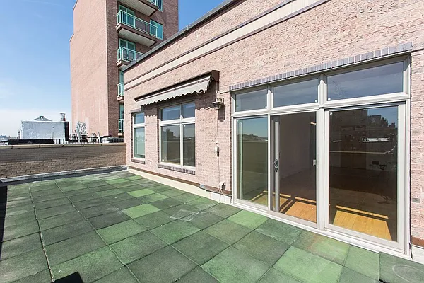 Sold by Corcoran | media 19