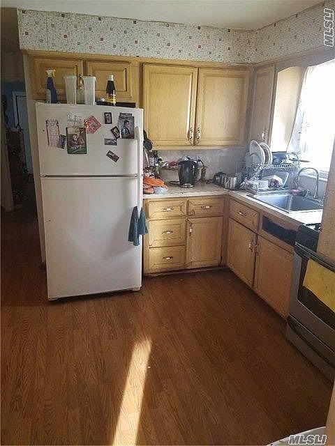 2nd image of 1420 Mott Ave