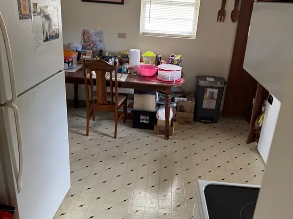 37 Riley Manor Cir #43A, Junction City, KS 66441