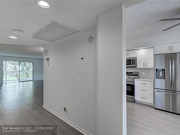 2nd image of 1701 Andros Isle APT C3