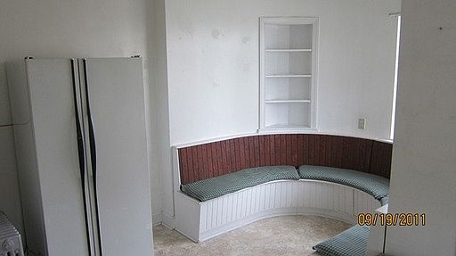5th image of 17424B Virginia Ave