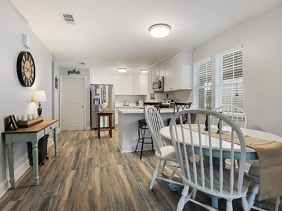 4th image of 25464 Homestead Dr