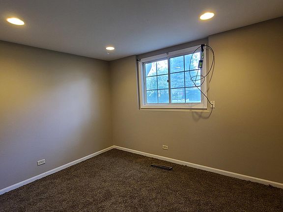 4th image of 2031 Belmont Ct