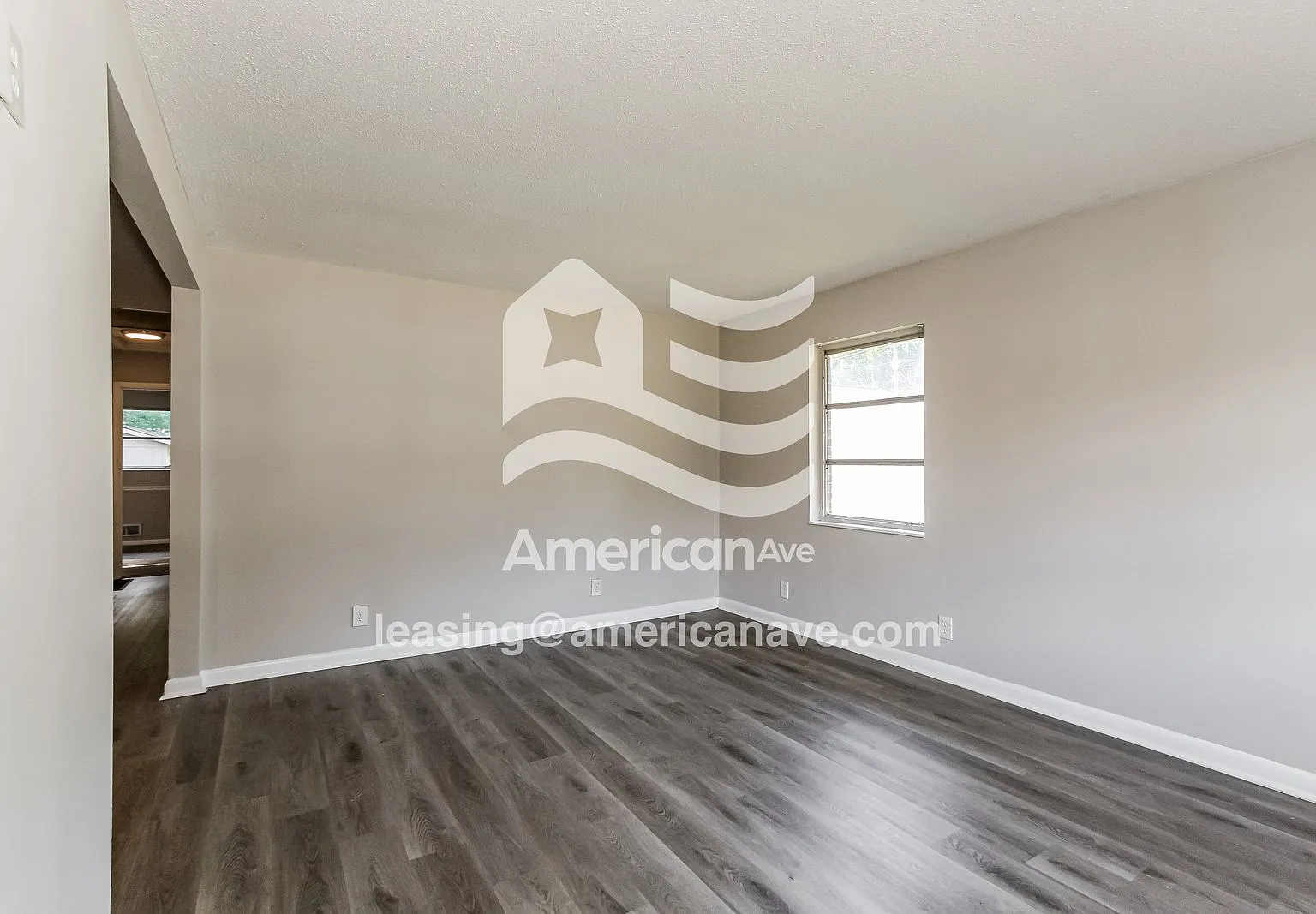 3 bed, 1.5 bath, 1660 sqft, $1,597 — Photo 3