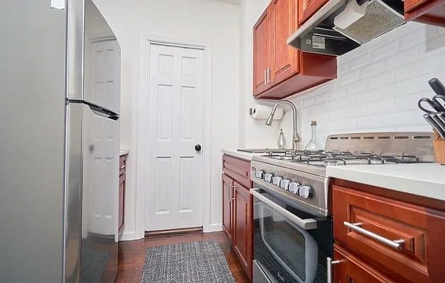 Rented by Compass | media 10