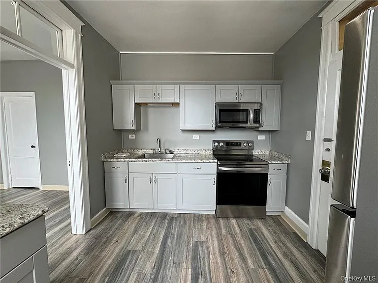 2 Raymond Ave #2A — Photo 3