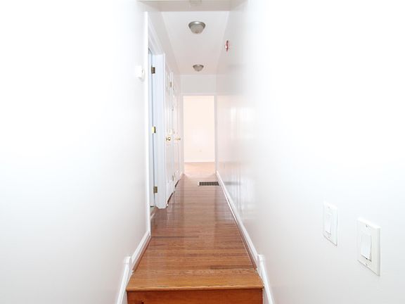 3rd image of 2829 W Girard Ave #2