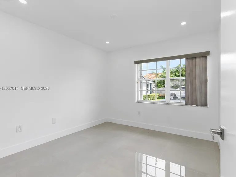 1938 SW 137th Ct — Photo 20