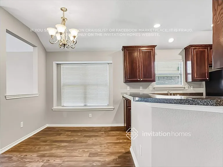413 Windridge Dr — Photo 6