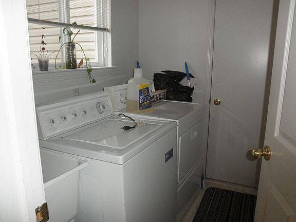 5th image of 1911 Hartshorn Ave