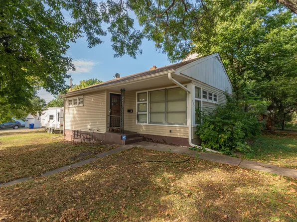 545 Desnoyer Ave, Saint Paul, MN 55104