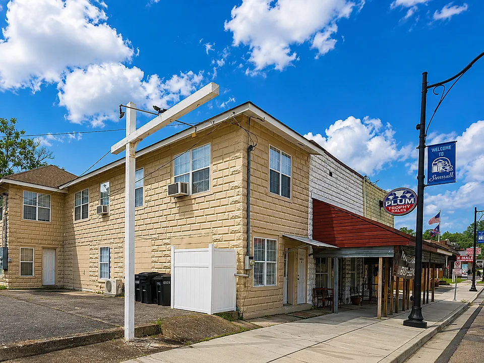 4886 Highway 589 #C