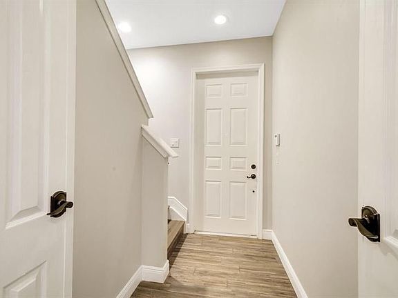5th image of 816 University Blvd