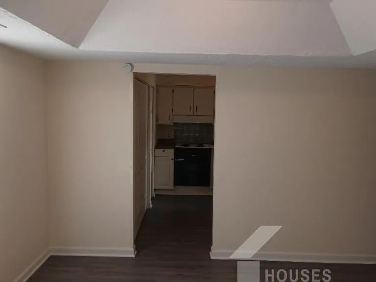 55 Summercreek Dr — Photo 7