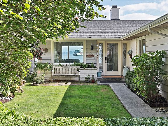3rd image of 6699 Columbia Beach Drive