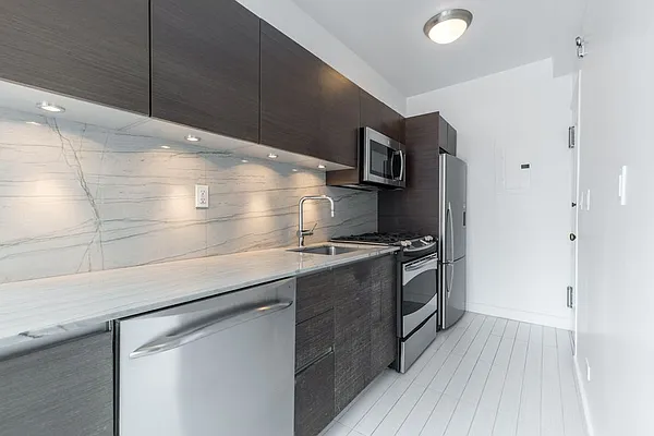 Rented by Stonehenge NYC LLC | media 10