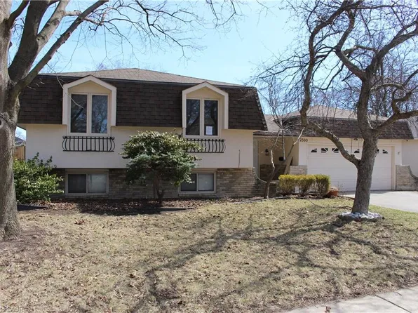 2380 Bridge Rd, Oakville, ON L6L 2G6