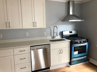 126 Knight St #3, Providence, RI 02909