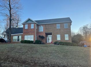212 Riverside Dr, Lynchburg, VA 24503