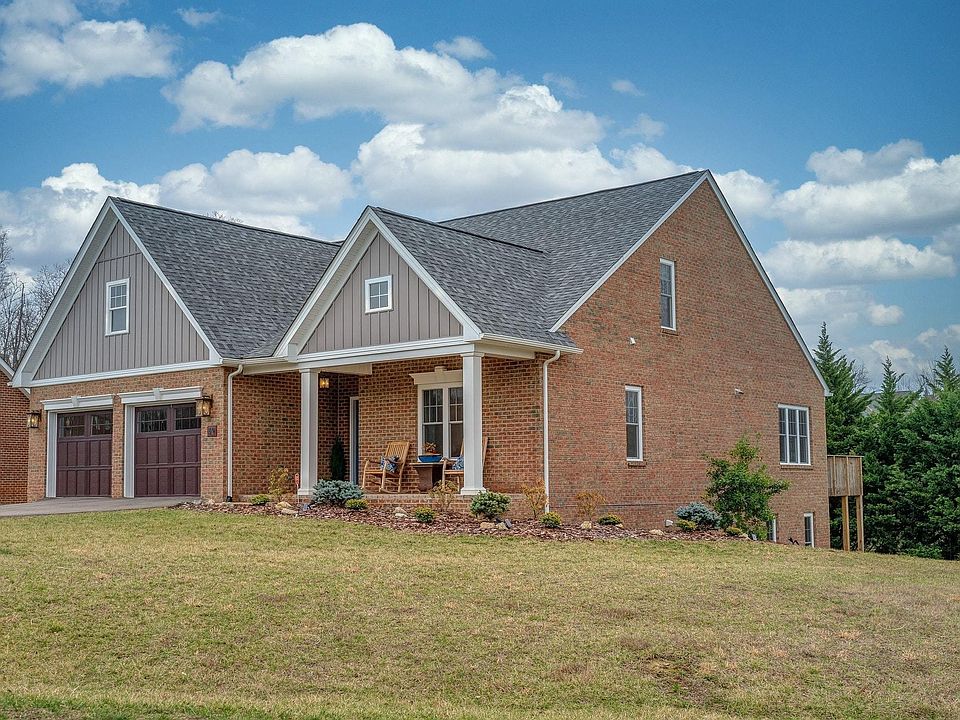 1st image of 60 Stonewall Dr